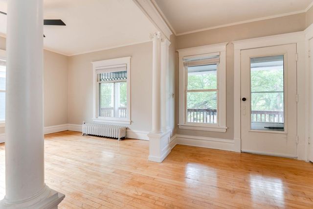 220 W 33rd Street, Minneapolis, MN 55408