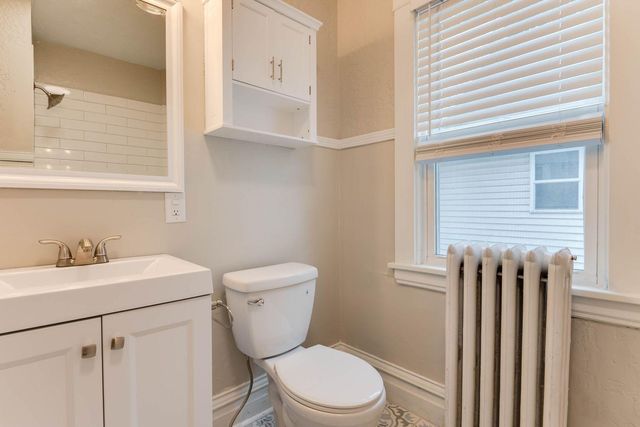 220 W 33rd Street, Minneapolis, MN 55408