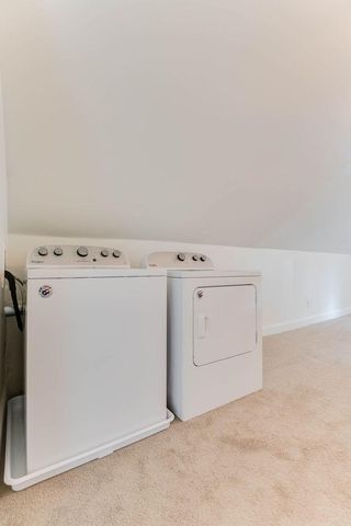 220 W 33rd Street, Minneapolis, MN 55408