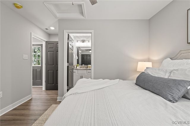 26 Tupelo St, Deltaville, VA 23043
