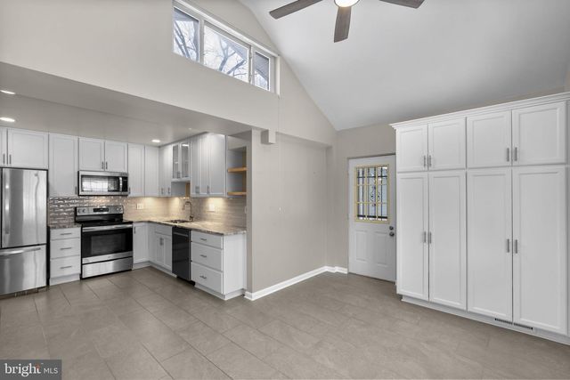 4714 HALE HAVEN DR, Ellicott City, MD 21043