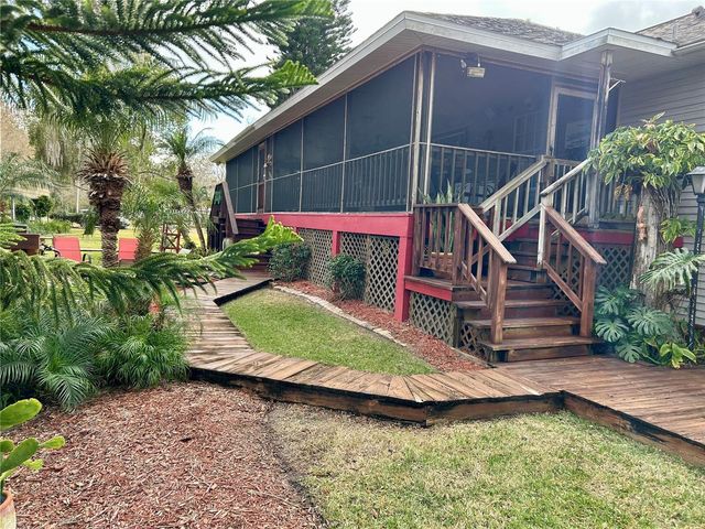 55730 HOLIDAY CIRCLE, Astor, FL 32102