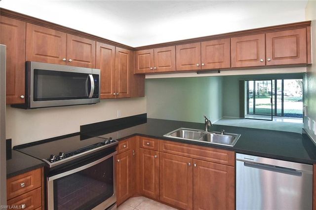 9251 Central Park DR # 106, Fort Myers, FL 33919