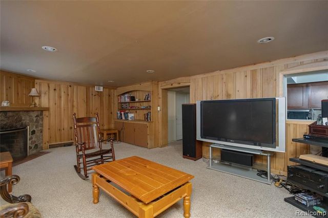 19451 Argyle Crescent, Detroit, MI 48203