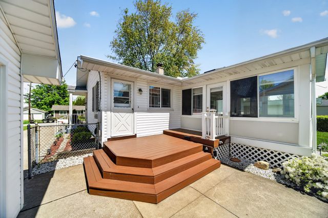 4627 VILLAGE Street, Erie, PA 16506