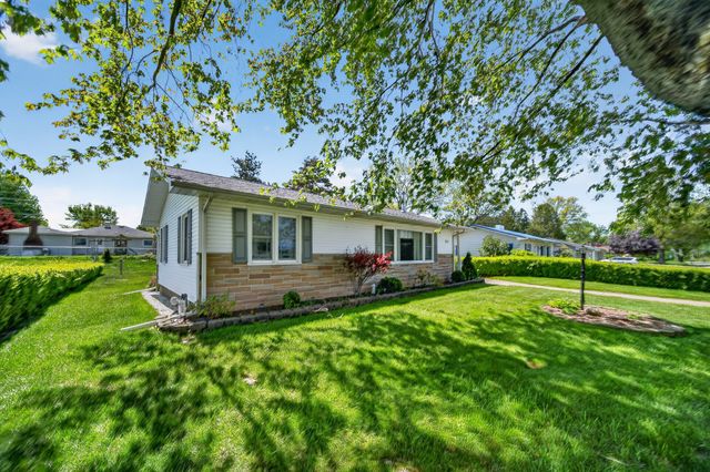 4627 VILLAGE Street, Erie, PA 16506