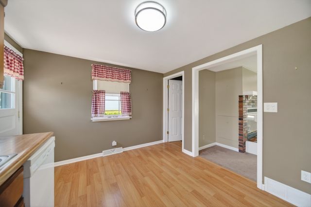 4627 VILLAGE Street, Erie, PA 16506