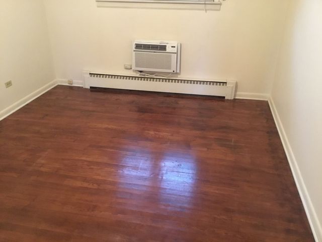 7901 Newland Avenue, Burbank, IL 60459