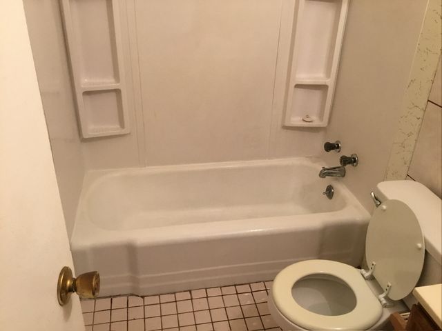 7901 Newland Avenue, Burbank, IL 60459