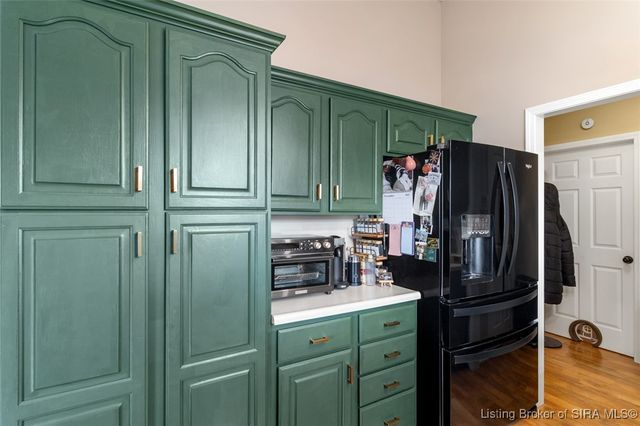 1303 Field Stone Drive, Jeffersonville, IN 47130