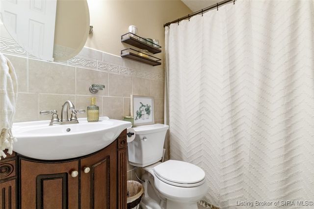 1303 Field Stone Drive, Jeffersonville, IN 47130