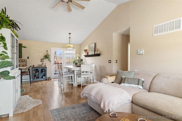 1303 Field Stone Drive, Jeffersonville, IN 47130