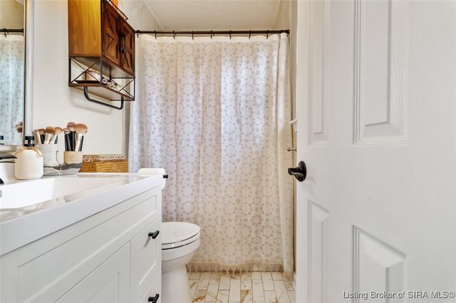 1303 Field Stone Drive, Jeffersonville, IN 47130