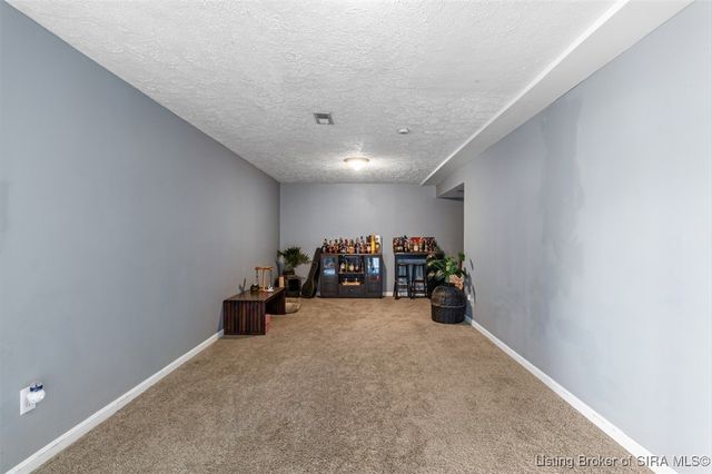 1303 Field Stone Drive, Jeffersonville, IN 47130