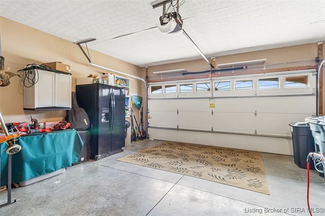 1303 Field Stone Drive, Jeffersonville, IN 47130