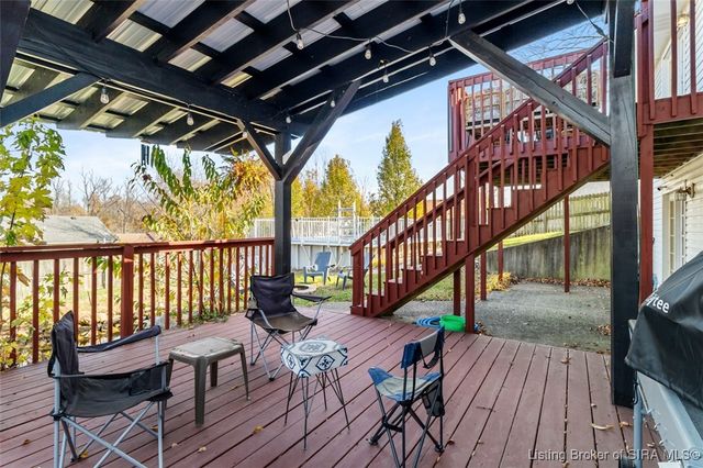 1303 Field Stone Drive, Jeffersonville, IN 47130