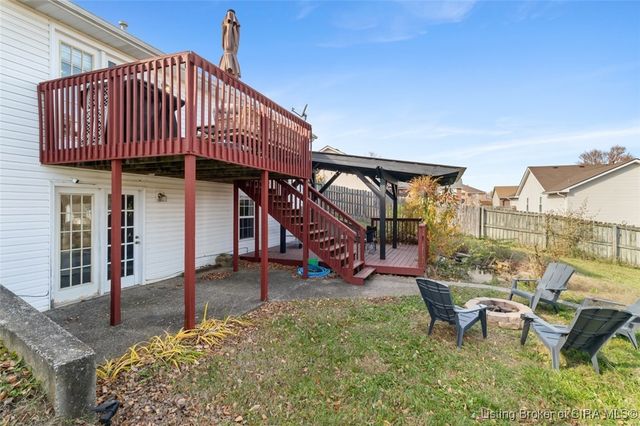 1303 Field Stone Drive, Jeffersonville, IN 47130