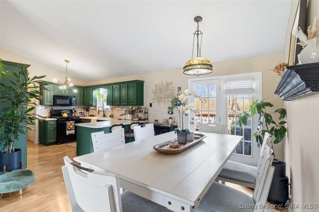 1303 Field Stone Drive, Jeffersonville, IN 47130