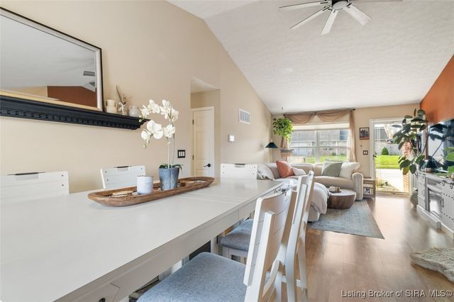 1303 Field Stone Drive, Jeffersonville, IN 47130