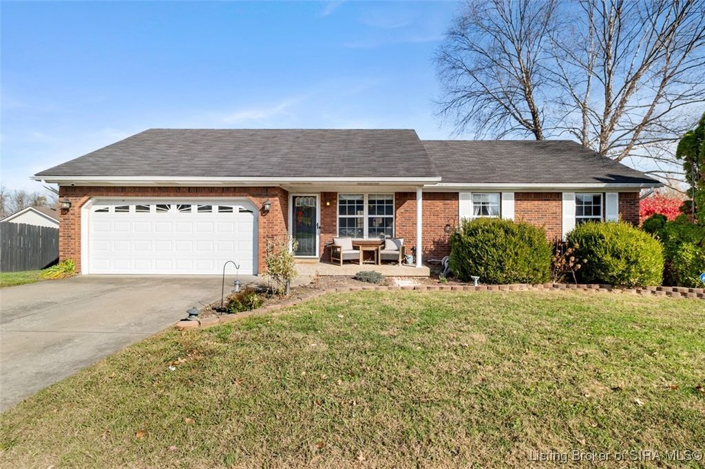 1303 Field Stone Drive, Jeffersonville, IN 47130