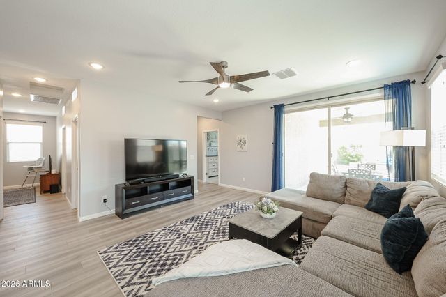 4164 E BLAZER Road, San Tan Valley, AZ 85140