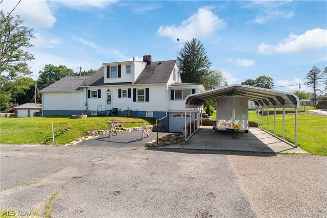 4085 Melton Avenue, New Franklin, OH 44319