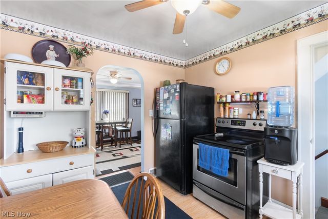 4085 Melton Avenue, New Franklin, OH 44319