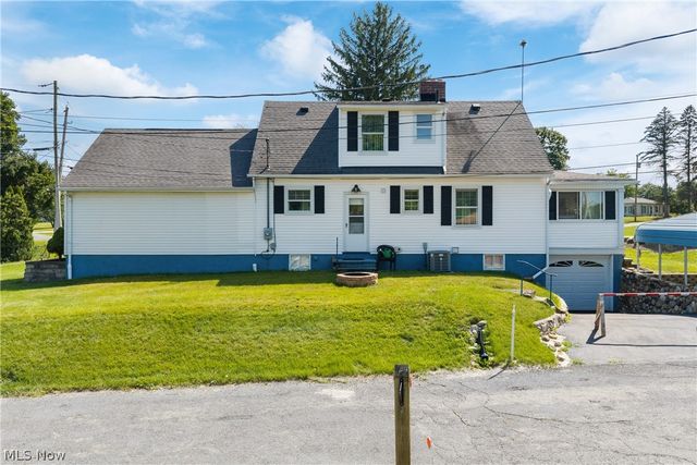 4085 Melton Avenue, New Franklin, OH 44319