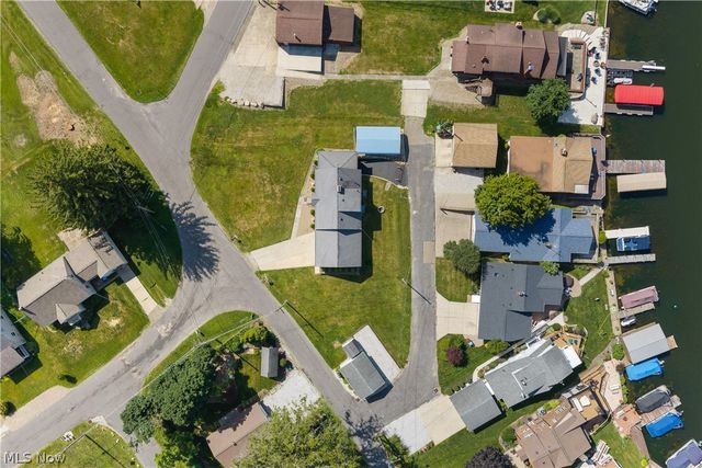 4085 Melton Avenue, New Franklin, OH 44319