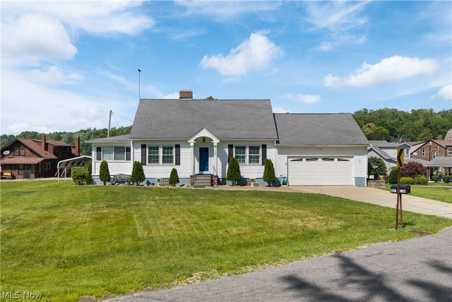 4085 Melton Avenue, New Franklin, OH 44319