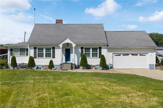 4085 Melton Avenue, New Franklin, OH 44319