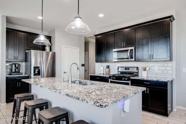10520 S Avenida Lago De Plata, Vail, AZ 85641