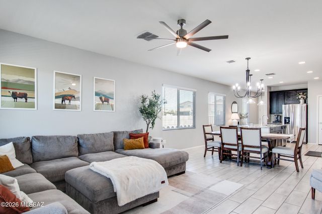 10520 S Avenida Lago De Plata, Vail, AZ 85641