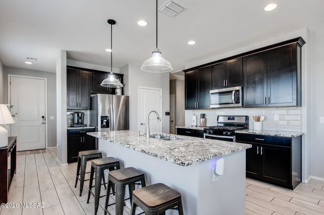 10520 S Avenida Lago De Plata, Vail, AZ 85641
