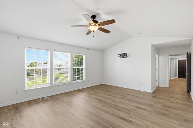 11841 Wedgeport Lane, Fishers, IN 46037