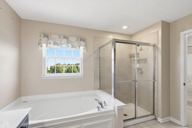 11841 Wedgeport Lane, Fishers, IN 46037