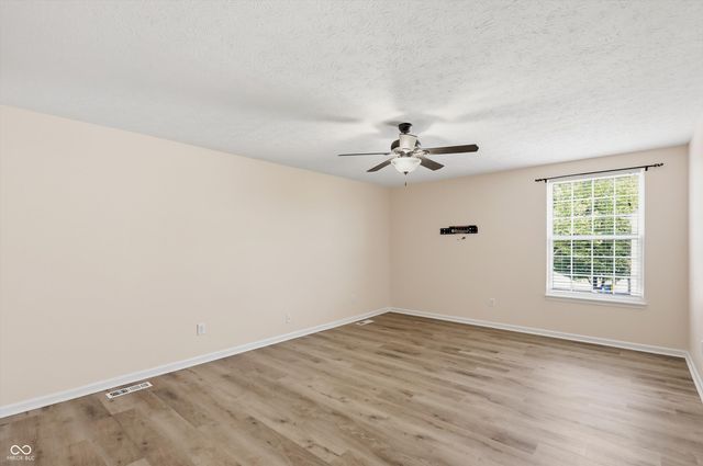 11841 Wedgeport Lane, Fishers, IN 46037