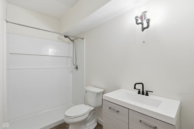 11841 Wedgeport Lane, Fishers, IN 46037