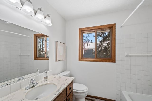 2200 74th Avenue N, Brooklyn Park, MN 55444