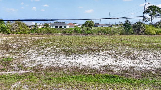 5 NW 19th Terrace, Cape Coral, FL 33993