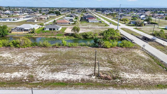 5 NW 19th Terrace, Cape Coral, FL 33993