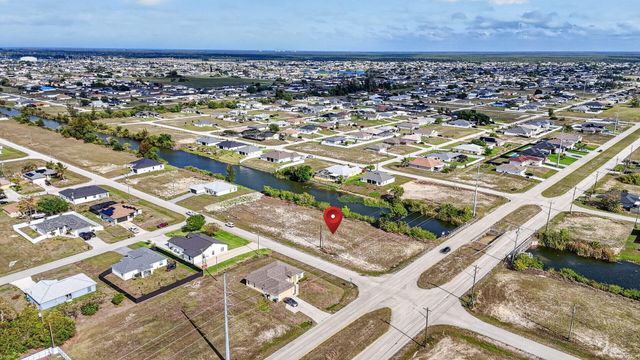 5 NW 19th Terrace, Cape Coral, FL 33993