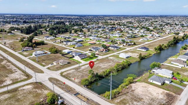 5 NW 19th Terrace, Cape Coral, FL 33993