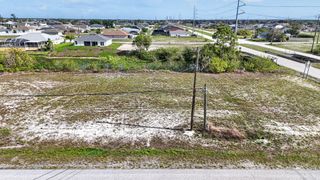 5 NW 19th Terrace, Cape Coral, FL 33993