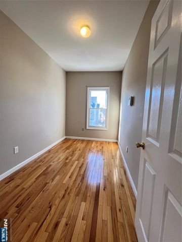 485 27th Street 2, Paterson, NJ 07514