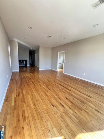 485 27th Street 2, Paterson, NJ 07514