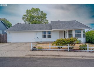 1351 N MONROE St, Lafayette, OR 97127