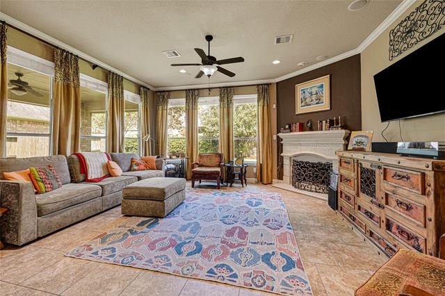 902 Cactus Ridge Court, Friendswood, TX 77546