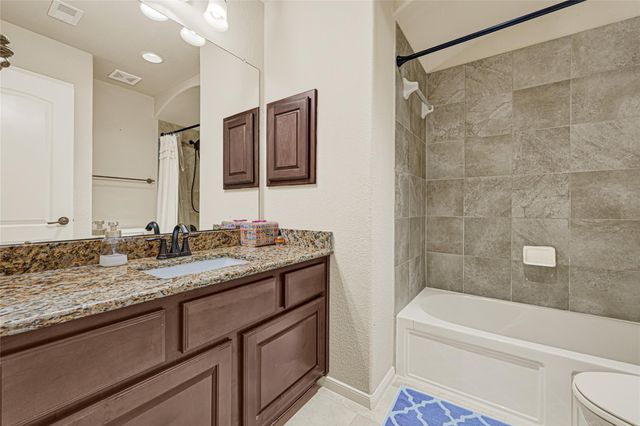 902 Cactus Ridge Court, Friendswood, TX 77546