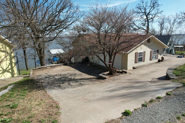 25050 S 613 Drive, Grove, OK 74344